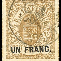 1865 Lussemburgo: stemma 1f. su 37 ½c. bistro perforato a trattini colorati (N°24)